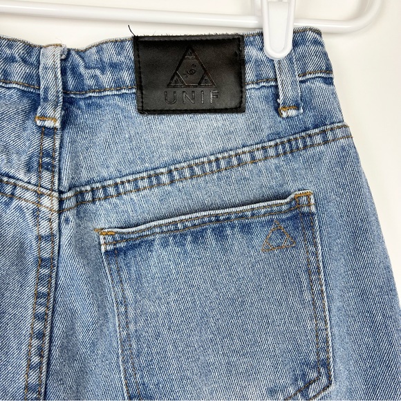 UNIF Vick Boyfriend Distressed High Rise Jeans size 28 - Picture 8 of 11